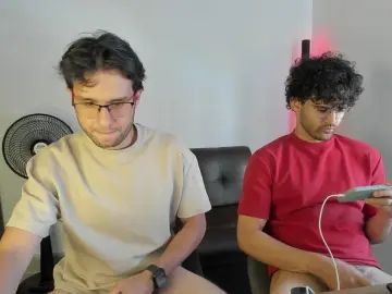 Gay sex chat with andrewchris_ - camgaychat.com - Spain