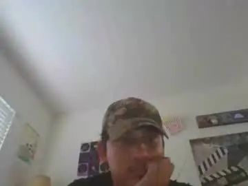 Gay sex chat with danny2433 - camgaychat.com - Britain