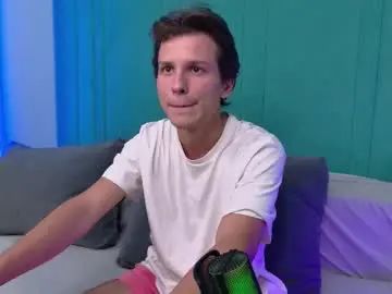 Gay sex chat with jesse_cross - camgaychat.com - Britain