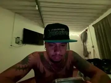 Gay sex chat with papi_de_canela - camgaychat.com - Spain