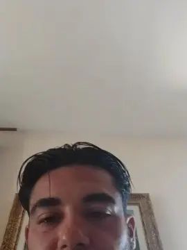 Gay sex chat with Komacose - camgaychat.com - Britain