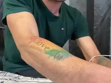 Gay sex chat with ramses6901 - camgaychat.com - Britain