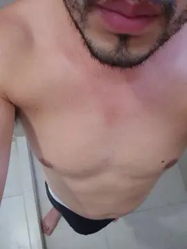 Gay sex chat with robert2439 - camgaychat.com - Spain