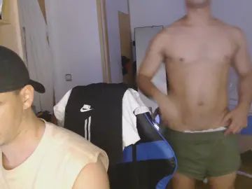 Gay sex chat with Alego19 - camgaychat.com - Britain