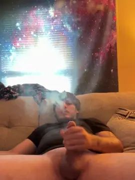 Gay sex chat with AlexEatsPu55y - camgaychat.com - Britain