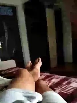 Gay sex chat with marius478 - camgaychat.com - Romania