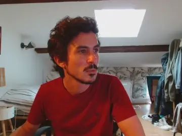 Gay sex chat with Joohn7i_ - camgaychat.com - Britain