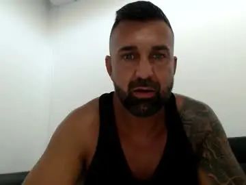 Gay sex chat with bodybossx - camgaychat.com - Britain