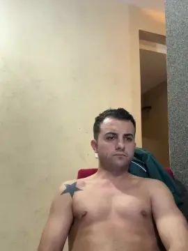 Gay sex chat with Juaneclipse - camgaychat.com - Armenia