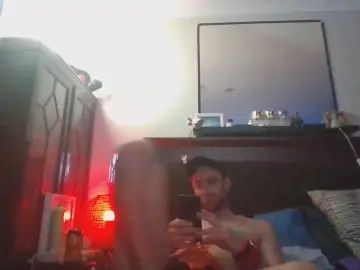 Gay sex chat with redlover6 - camgaychat.com - Britain