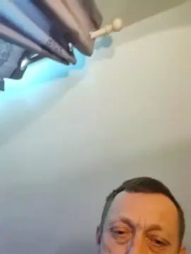 Gay sex chat with Mwak39 - camgaychat.com - Britain