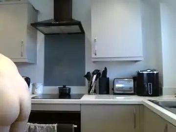 Gay sex chat with zephyr_123 - camgaychat.com - Britain
