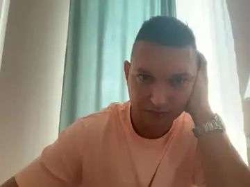 Gay sex chat with alterego1985 - camgaychat.com - Britain