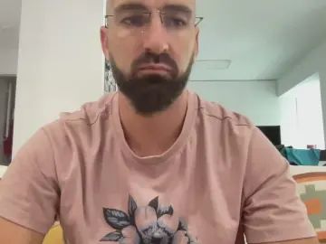 Gay sex chat with v1c70r1985 - camgaychat.com - Spain
