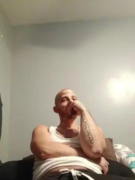 Gay sex chat with KinkyDinkyDoo - camgaychat.com - Britain