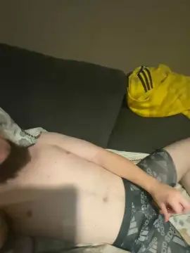 Gay sex chat with RayansWilly - camgaychat.com - Britain