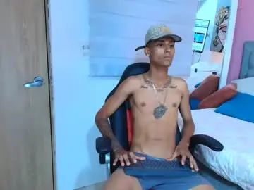 Gay sex chat with stefanws_30_ - camgaychat.com - Britain