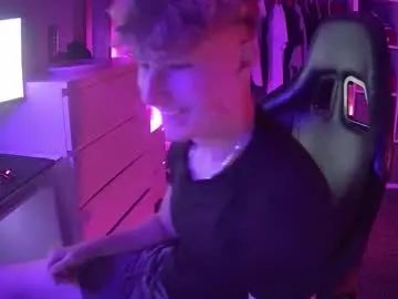 Gay sex chat with lildyl06 - camgaychat.com - Britain