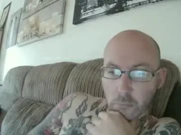 Gay sex chat with slutty_sissy_lori - camgaychat.com - Britain