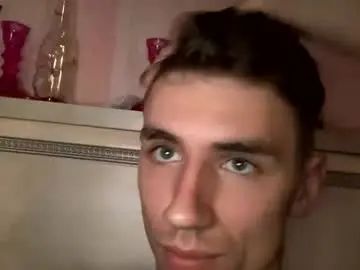 Gay sex chat with chris_tian_yours - camgaychat.com - Britain