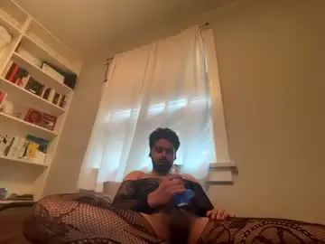 Gay sex chat with roxx42069 - camgaychat.com - Britain