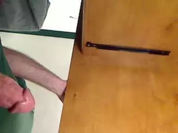 Gay sex chat with nexd - camgaychat.com - Britain