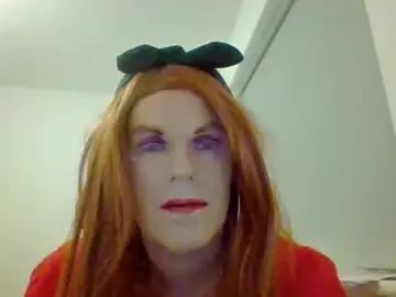 Gay sex chat with irishcrossdresserkim - camgaychat.com - Britain