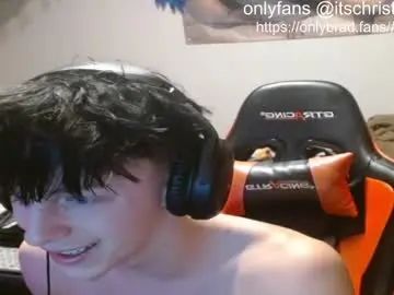 Gay sex chat with christianslong - camgaychat.com - Britain