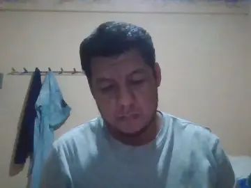 Gay sex chat with nuevoplaneta33 - camgaychat.com - Spain