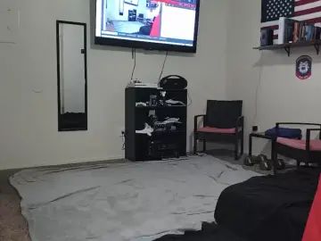 Gay sex chat with Oiledupphatass - camgaychat.com - Britain