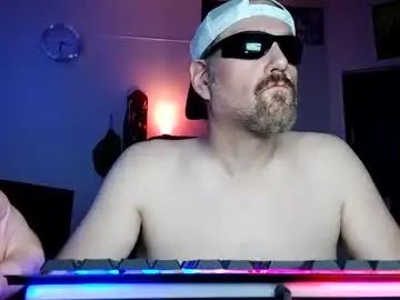 Gay sex chat with superj_69 - camgaychat.com - Britain