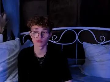 Gay sex chat with nathan_curl - camgaychat.com - Britain