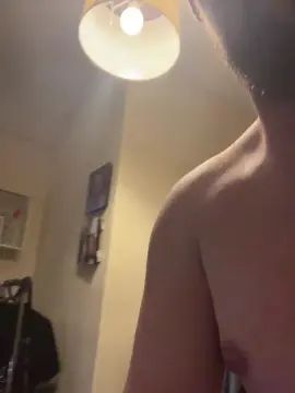 Gay sex chat with ThroatGoat28 - camgaychat.com - Britain