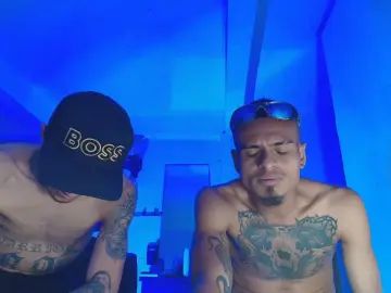 Gay sex chat with banditvenom88 - camgaychat.com - Britain