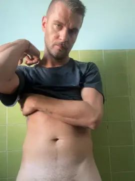 Gay sex chat with massi232 - camgaychat.com - Italy