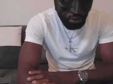 Gay sex chat with kingkonglabomba - camgaychat.com - Britain