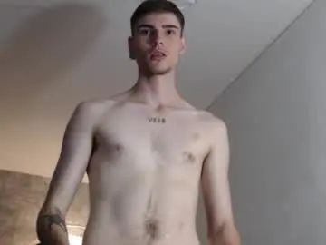 Gay sex chat with max_denver05 - camgaychat.com - Britain