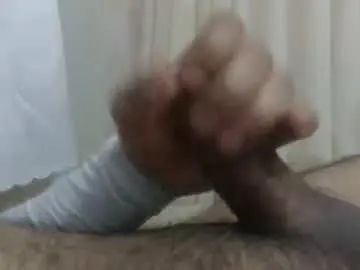Gay sex chat with emanueldir122 - camgaychat.com - Britain