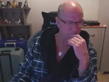 Gay sex chat with oldveteranuk - camgaychat.com - Britain