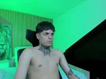 Gay sex chat with declan_fox - camgaychat.com - Britain