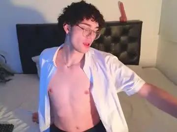 Gay sex chat with sandro_vitali - camgaychat.com - Spain