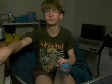 Gay sex chat with twinktools - camgaychat.com - Britain