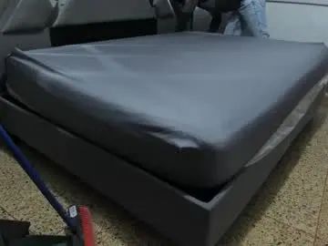 Gay sex chat with peter_chase - camgaychat.com - Britain