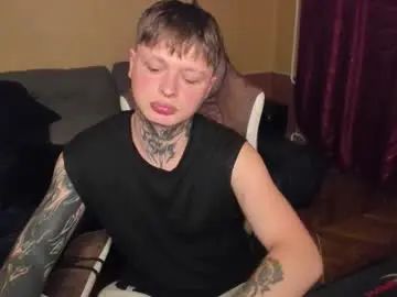 Gay sex chat with kenny_love69 - camgaychat.com - Britain