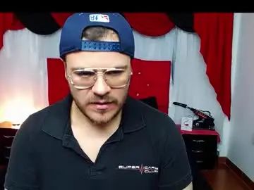 Gay sex chat with lorena_y_martin - camgaychat.com - Britain
