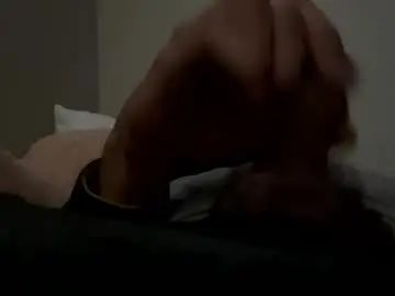 Gay sex chat with creamy_daddyz - camgaychat.com - Britain