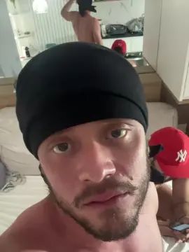 Gay sex chat with Buzzh - camgaychat.com - Portugal