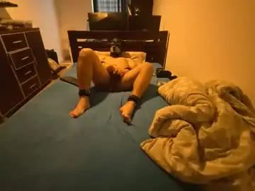 Gay sex chat with kiro665 - camgaychat.com - Britain