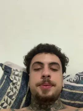 Gay sex chat with Putinhoo21 - camgaychat.com - Portugal