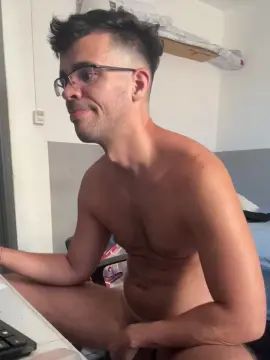 Gay sex chat with joybrazil25 - camgaychat.com - Portugal